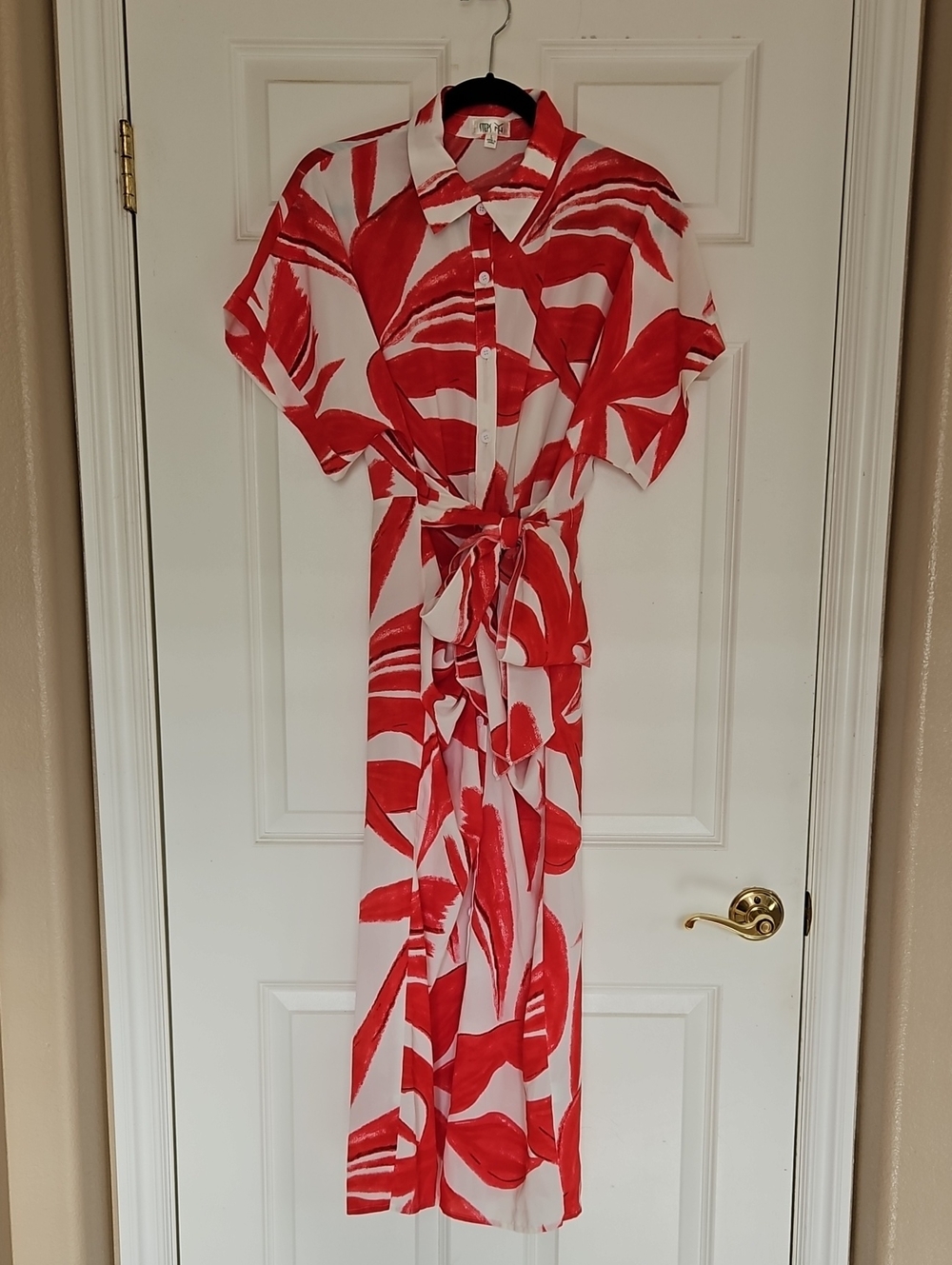 Tie-Waist Midi Shirt Dress in Red Leaf Print